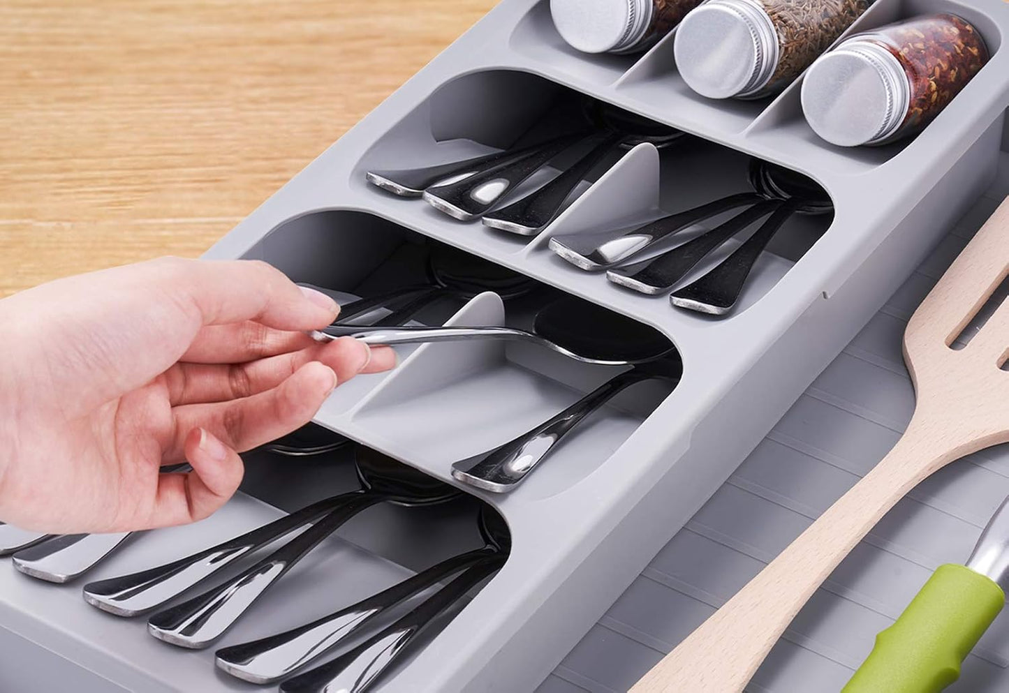 Expandable Kitchen Drawer Organizer, Adjustable Cutlery Trays and Utensil Holder